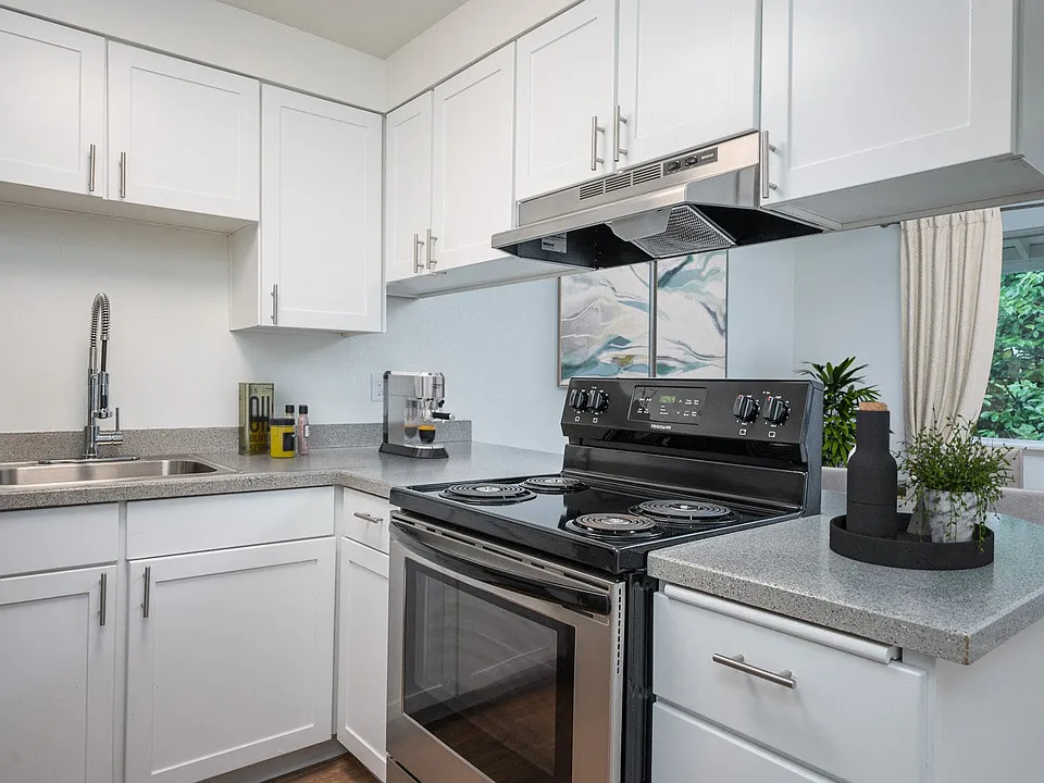 Mountain Knolls | Kitchen