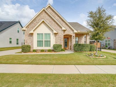 616 Joy Ct, Burleson, TX, 76028