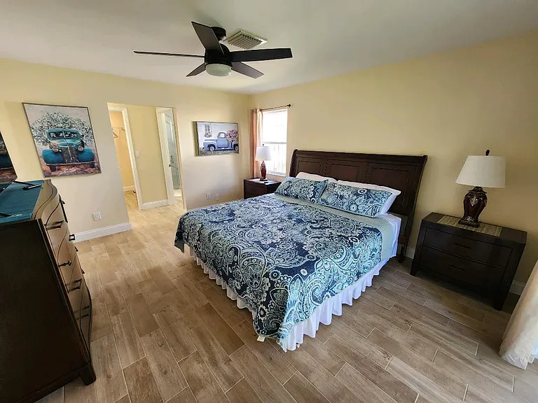 1750 Primrose Ln — Photo 15