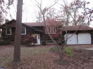 21 Oak Ave, Berlin, NJ 08009