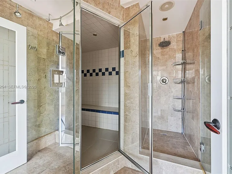 3 Grove Isle Dr #C605 — Photo 22