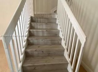 6917 Julia Gardens Dr, Pompano Beach, FL 33073