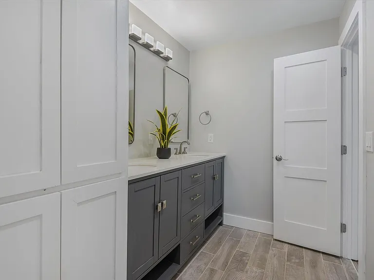 3642 Aldergrove Dr — Photo 18