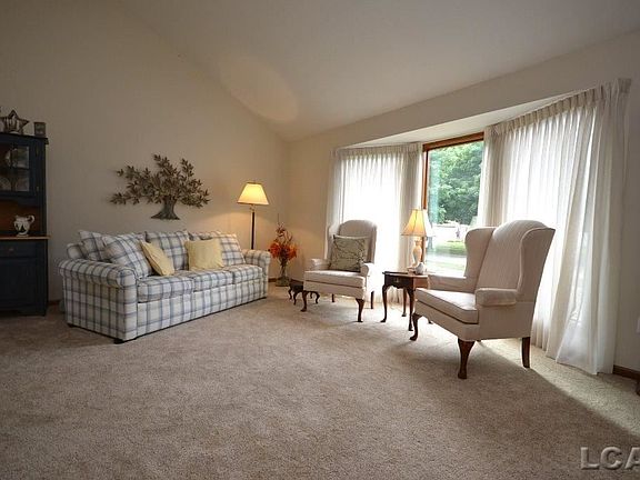 4th image of 838 Scarlet Oak Dr