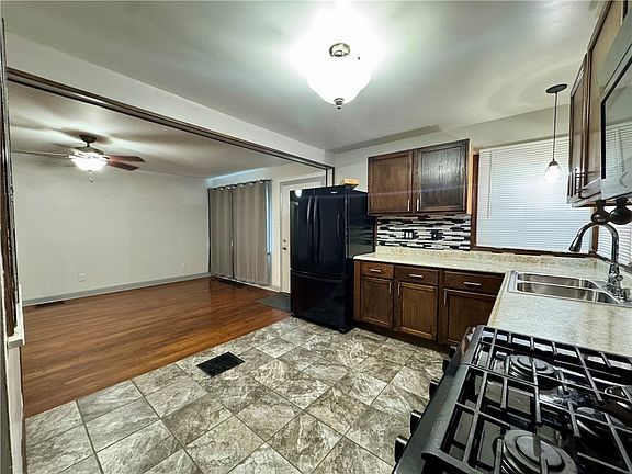 4th image of 3317 Richmond Ave