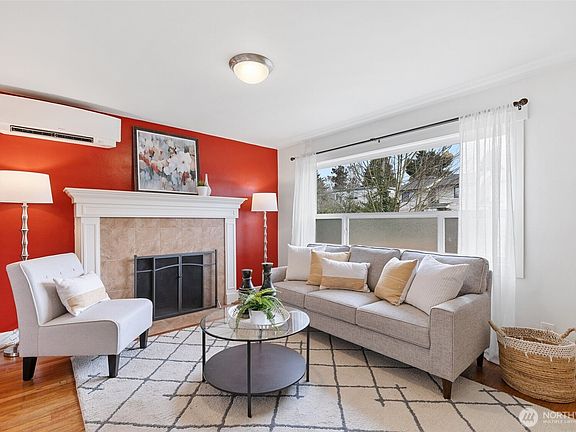 4th image of 6325 42nd Avenue SW