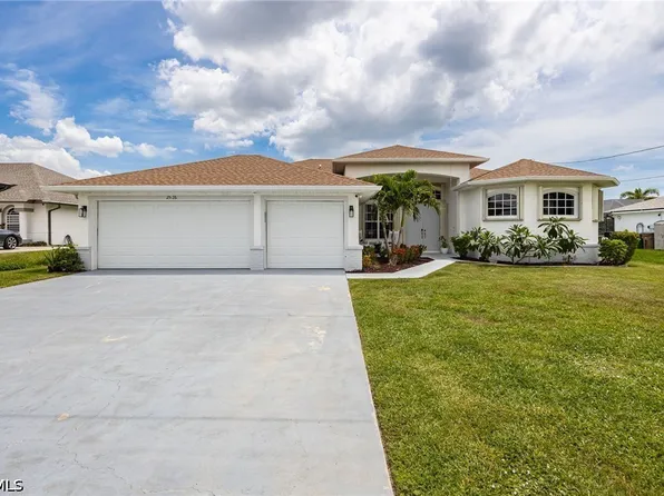 2526 Miracle Pkwy, Cape Coral, FL 33914