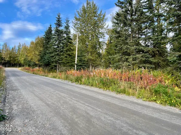 50650 Takoda St, Kenai, AK 99611