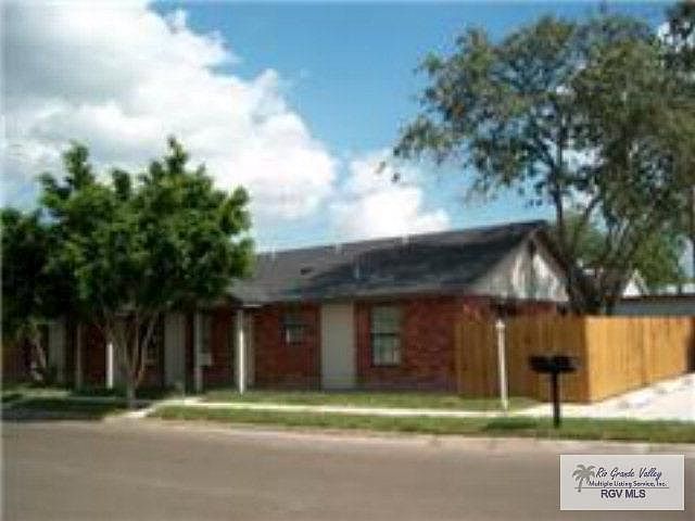 1st image of 2009 New Combes Hwy #B