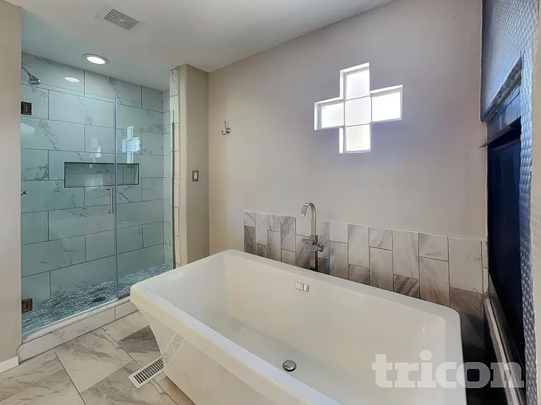 8209 Sleeping Bear Dr NW — Photo 9