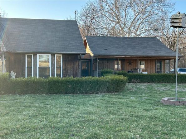 29300 E Orient Cemetery Rd, Harrisonville, MO 64701