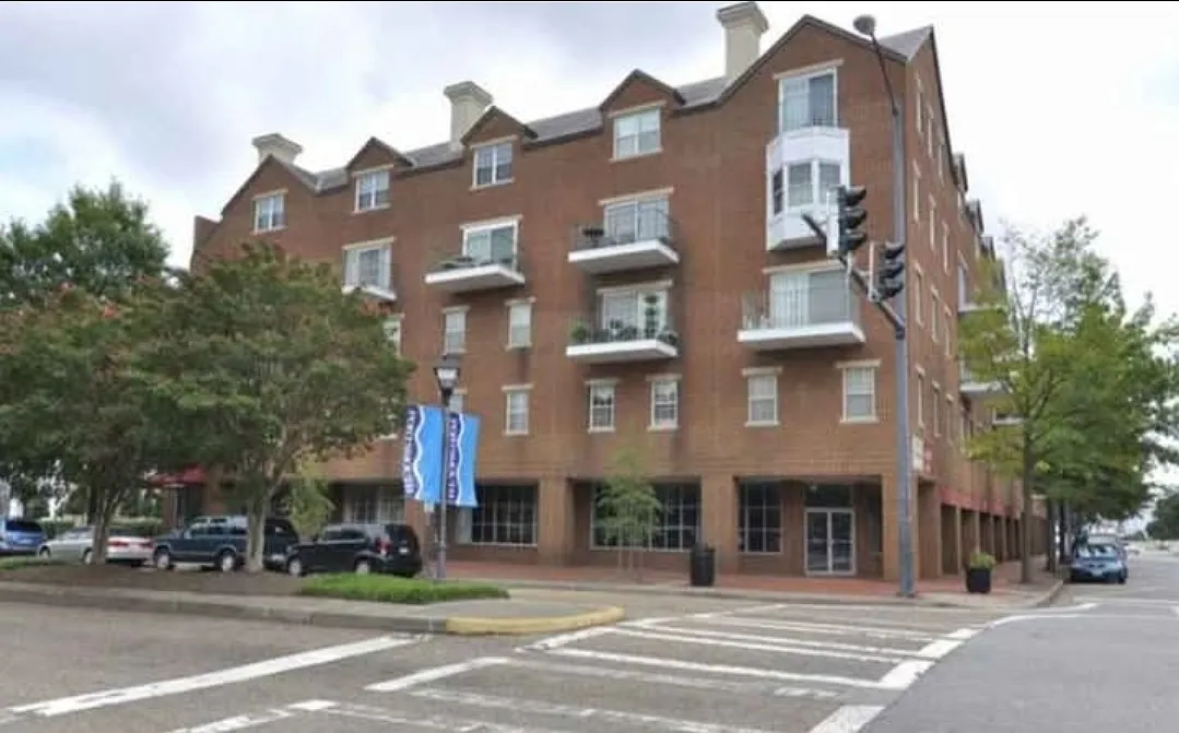 2 bed, 1090 sqft, $1,000 — Photo 2