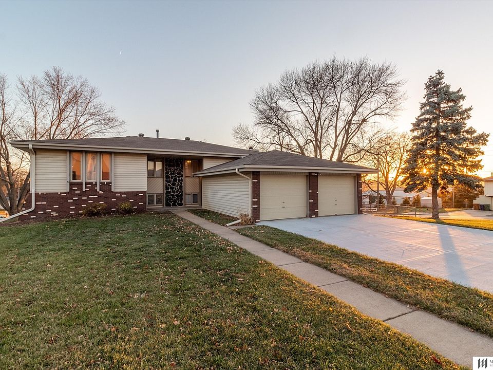 4751-4753 Virginia St, Omaha, NE 68157 | MLS #22320603 | Zillow