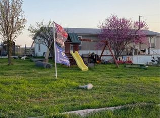 235 Hilltop Trl, Rhome, TX 76078