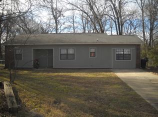 307 Connie Ln, Lavaca, AR 72941