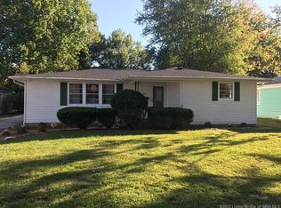 885 Woodland Ave, Scottsburg, IN