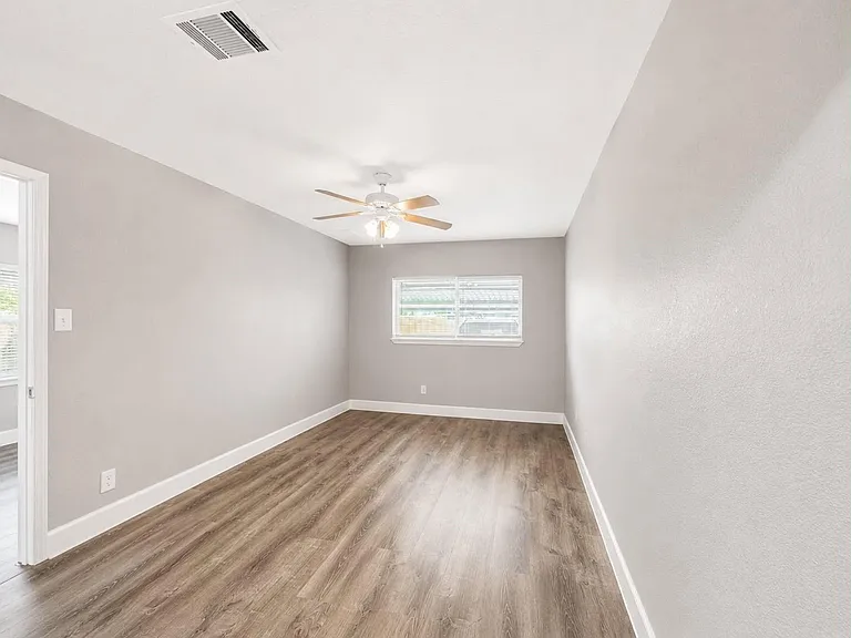 10739 Dulcimer St — Photo 6