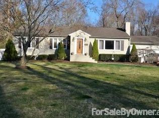 33 Lakeview Ave, Florham Park, NJ 07932