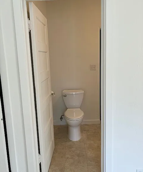 Front bedroom looking toward bathroom