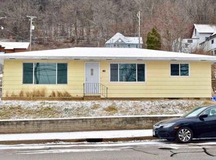 102 S Main St, Fountain City, WI 54629