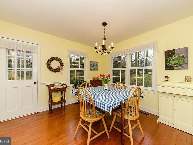 1308 Tracy Pl — Photo 26
