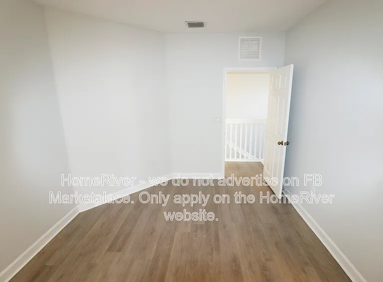 230 SE 29th Ave #3 — Photo 9