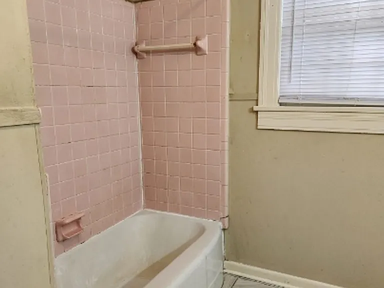 239 West Dr — Photo 6