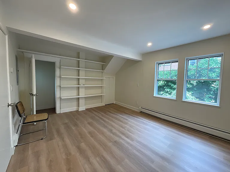 49 Irving St #3 — Photo 18