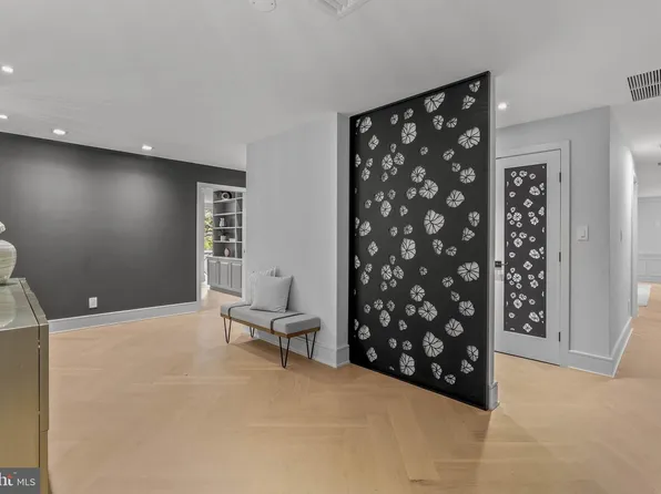 101 Cheswold Ln APT 2F, Haverford, PA 19041