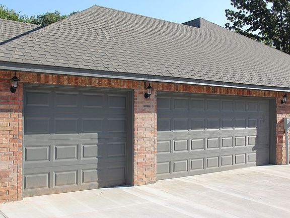 2nd image of 14220 Red Oak Dr