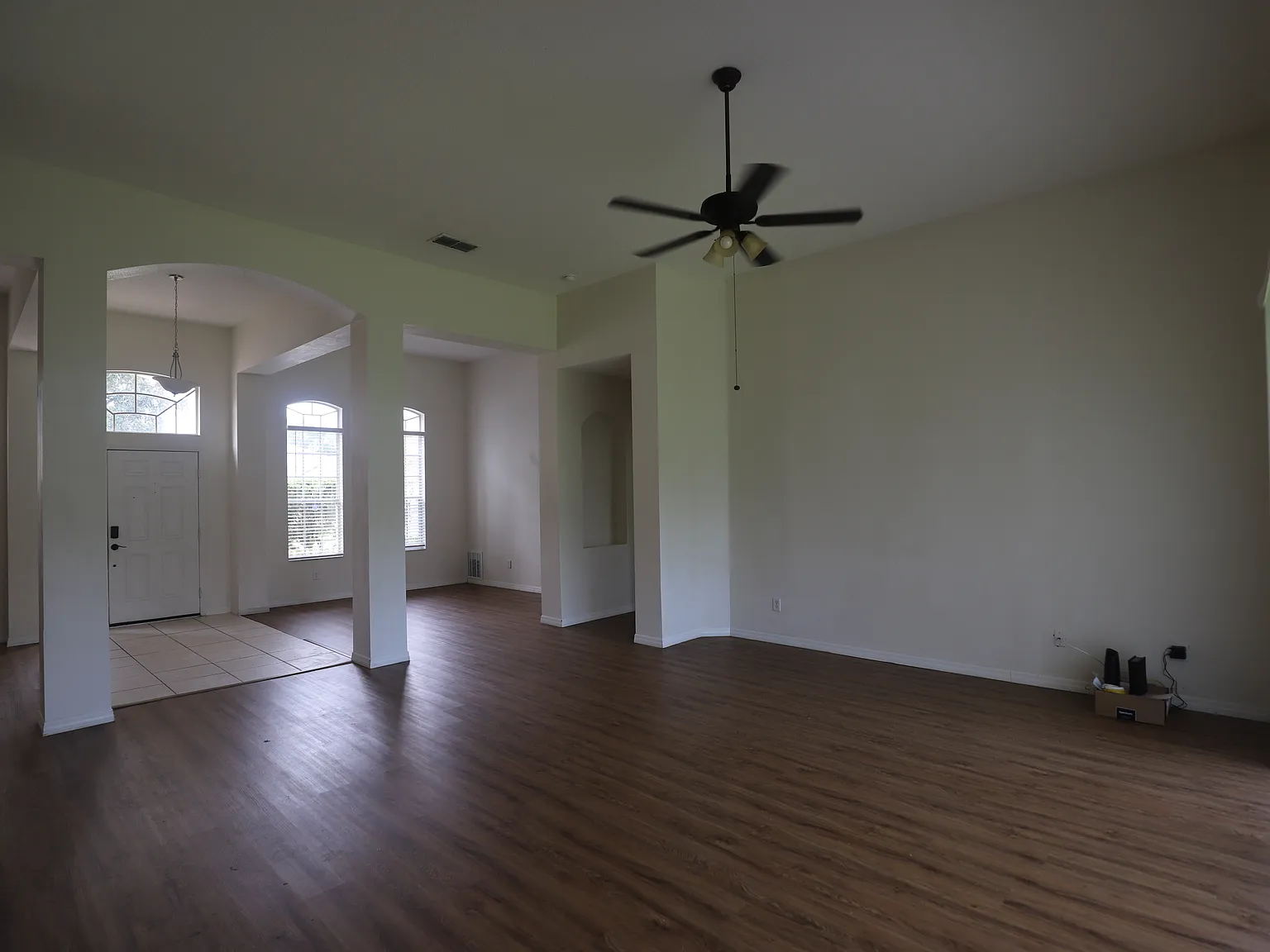 4 bed, 2243 sqft, $2,950 — Photo 4