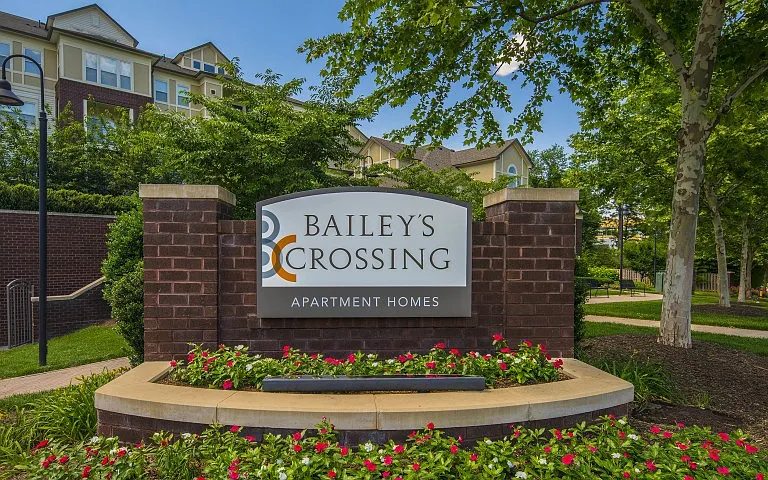 Bailey's Crossing — Photo 40