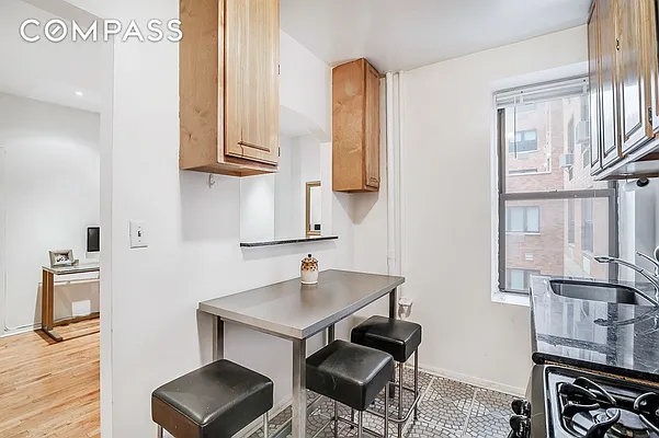Sold by Compass | media 3