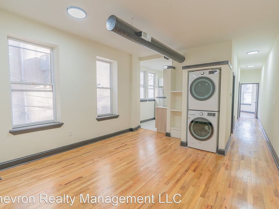 1st image of 1514 W Girard Ave #11783979