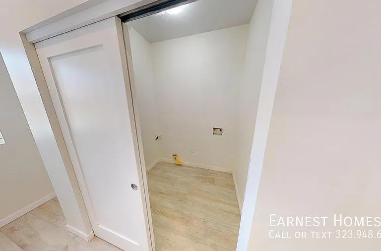 7252 Glade Ave — Photo 16