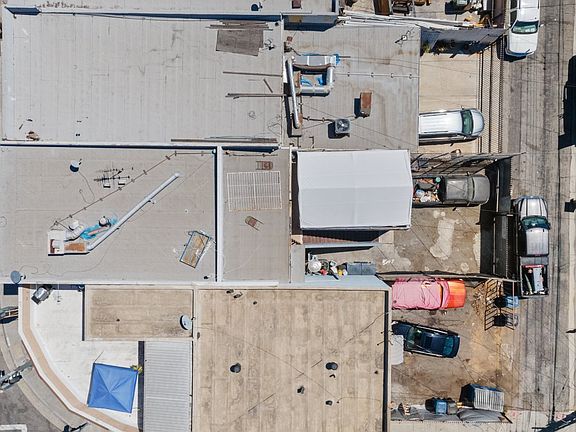 3rd image of 6104 Whittier Blvd