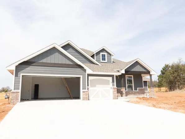 9017 Stark St, Edmond, OK 73007