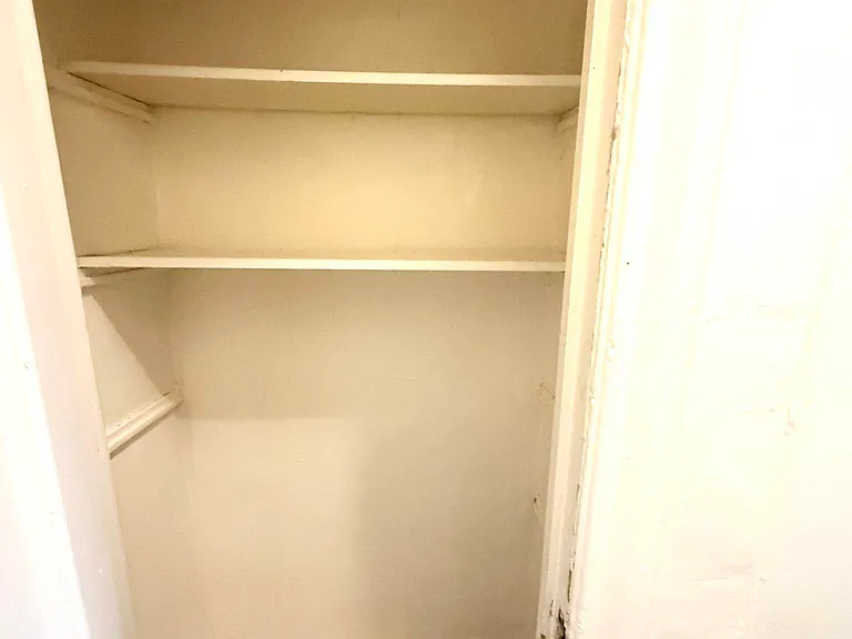 2277 Andrews Ave N #6D — Photo 9