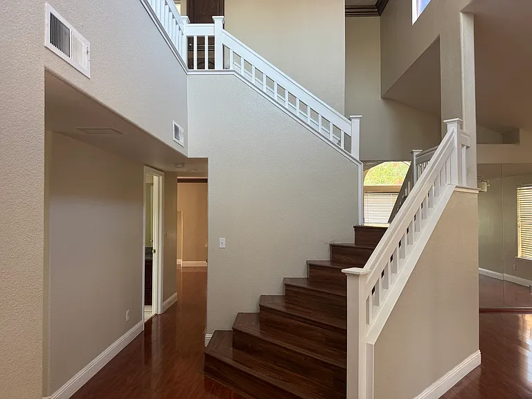 1111 Fremont Ave — Photo 9