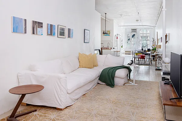 Rented by Compass | media 16
