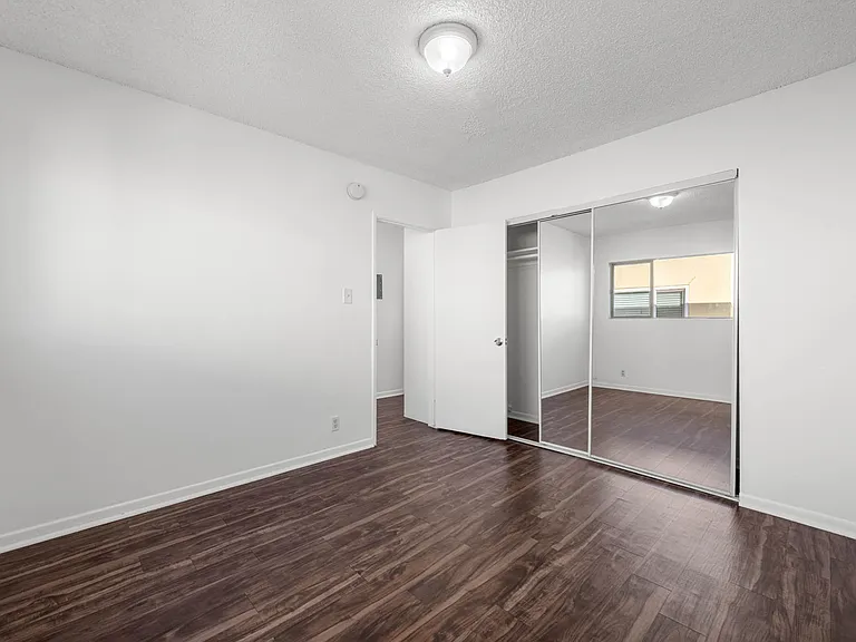 5326 La Mirada Ave — Photo 16