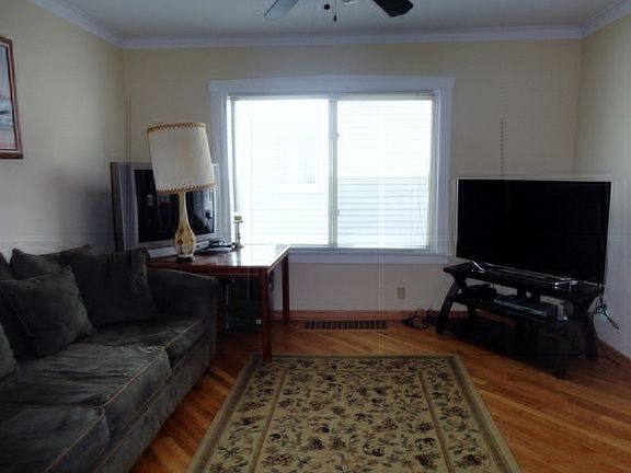 5th image of 2102 N 75th Ct