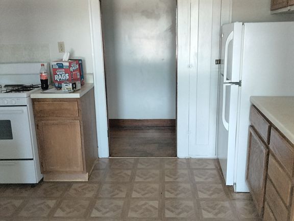 5th image of 1415 Riverside Dr APT 11