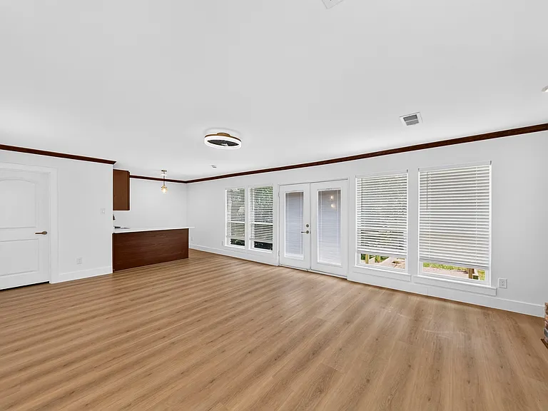 4008 Acapulco St — Photo 14