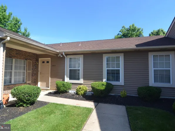 4004 Adelaide Dr, Mount Laurel, NJ 08054