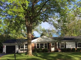 1436 Ridgefield Dr, Saint Louis, MO 63131