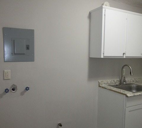 5th image of 784 Terminal Ct #6