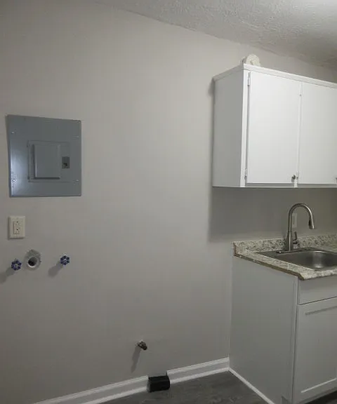 784 Terminal Ct #6 — Photo 5