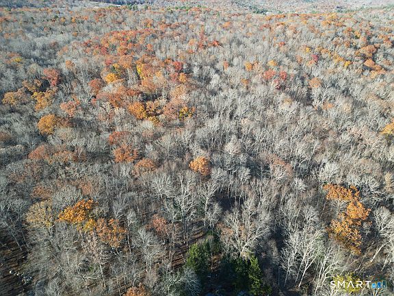 3rd image of Middle Turnpike