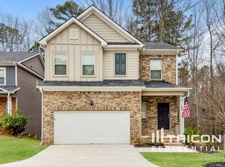 335 Valley View Dr, Fairburn, GA 30213